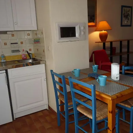 Apartment Pres Et Commerces Avec Vue Mer, Parking, Ascenseur - Fr-1-328-140