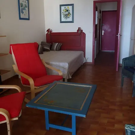 Apartment Pres Et Commerces Avec Vue Mer, Parking, Ascenseur - Fr-1-328-140
